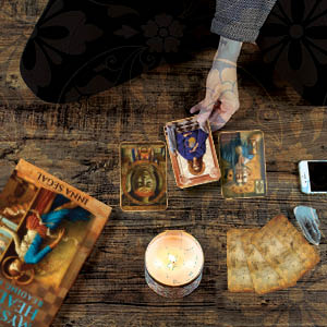 French Review of the Mystical Healing Reading cards!