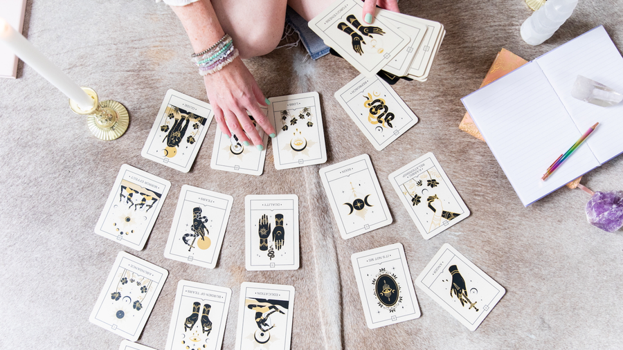 Choosing the Best Oracle Decks for Beginners
