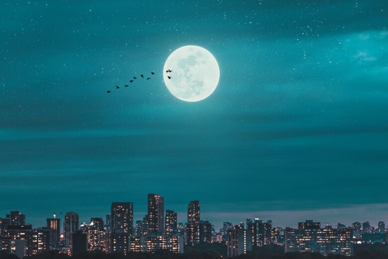 How paying more attention to the moon can help us achieve our goals