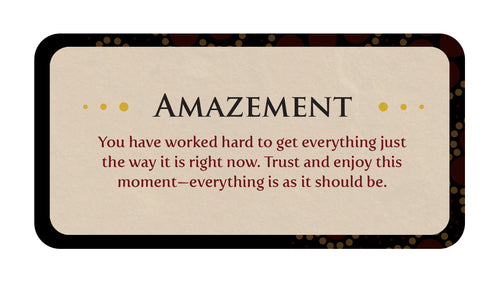 Motivational card with text about trust and enjoyment of the moment on a beige background.